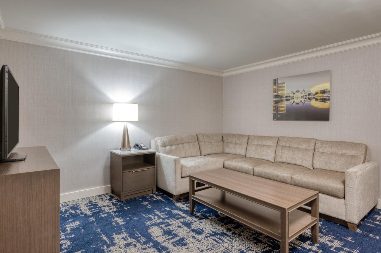 Crowne Plaza Albany - The Desmond Hotel Dış mekan fotoğraf